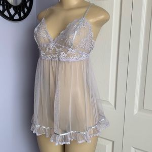 Elegant Lace Babydoll Lingerie in White